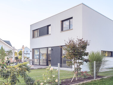 db40f747-b34837ab@379w